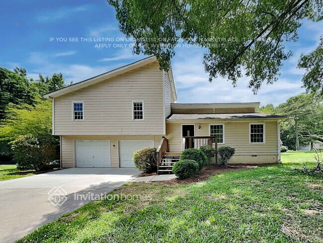 property at 3191 Grand Central Dr