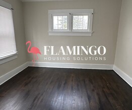 3215 Wayne Ave in Dayton, OH - Building Photo - Building Photo