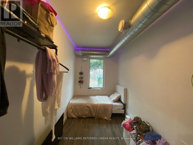 344 Bartlett Ave N in Toronto, ON - Building Photo - Building Photo