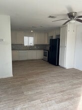 4242 10th Ave in Port Arthur, TX - Building Photo - Building Photo