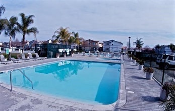 600 Hosking Ave in Bakersfield, CA - Building Photo - Building Photo