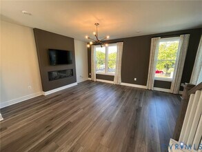 10199 Blue Wing Ln in Glen Allen, VA - Building Photo - Building Photo