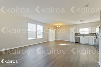 10350 Deercrest Ln in Indianapolis, IN - Foto de edificio - Building Photo