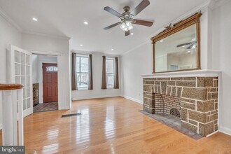 1427 Tasker St in Philadelphia, PA - Building Photo - Building Photo