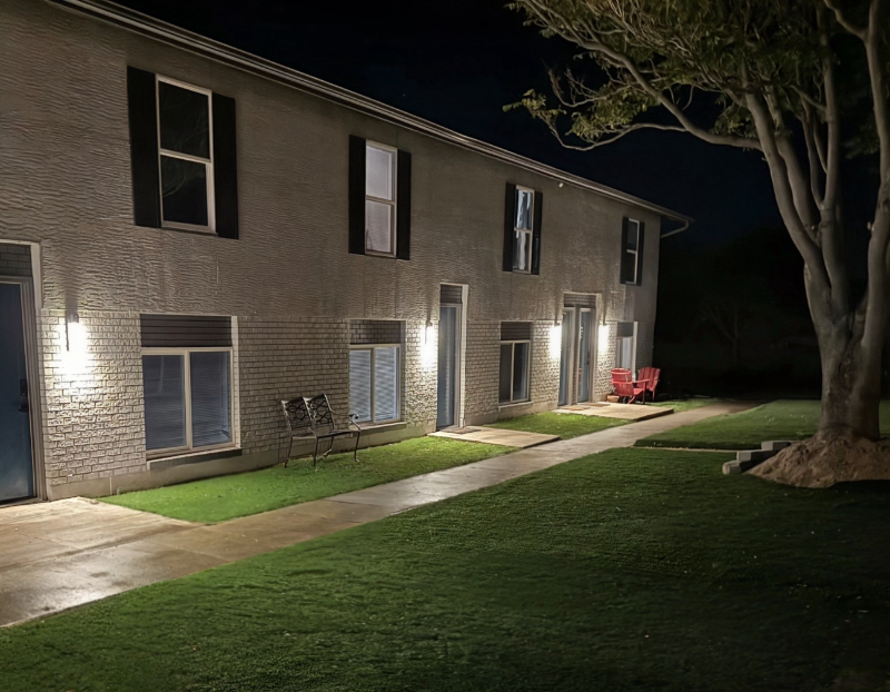 1706 S 11th St in Lamar, CO - Foto de edificio