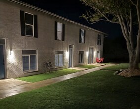 1706 S 11th St in Lamar, CO - Building Photo - Building Photo