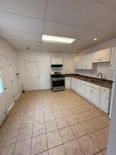 26 1/2 S Georgia Ave in Atlantic City, NJ - Building Photo - Building Photo