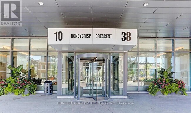 10-1810 Honeycrisp Cres in Vaughan, ON - Building Photo - Building Photo