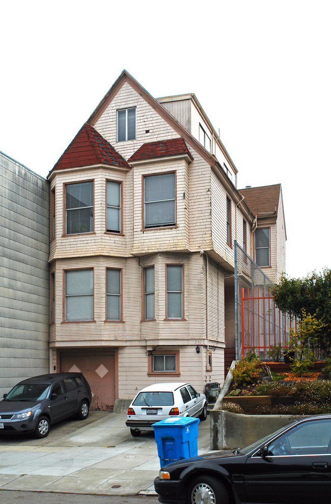 230 Funston Ave in San Francisco, CA - Building Photo - Building Photo