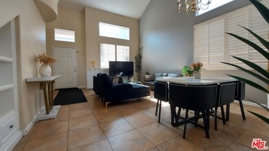 14692 Acacia St in Westminster, CA - Foto de edificio - Building Photo