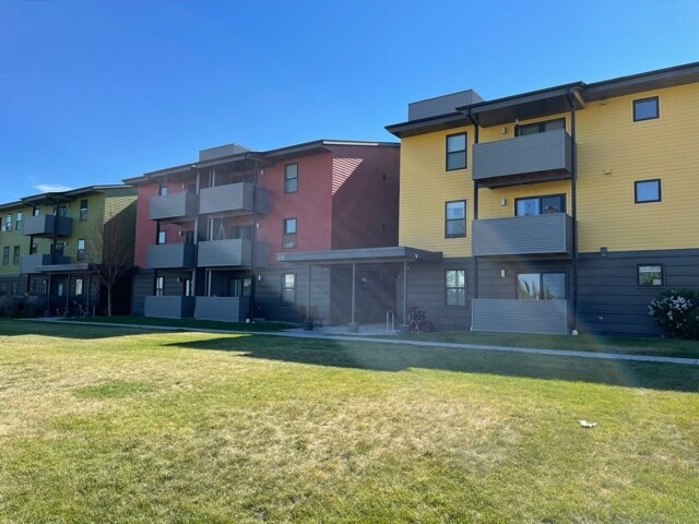 228 S Cottonwood Rd in Bozeman, MT - Building Photo