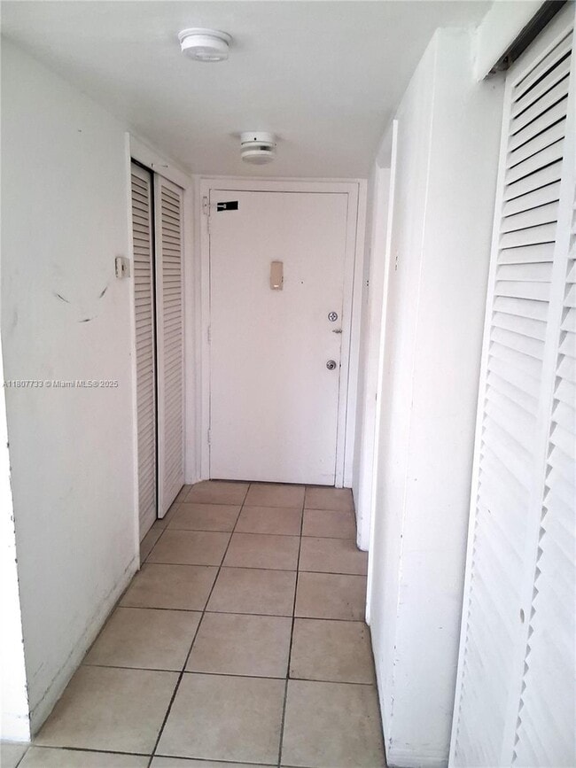16701 NE 14th Ave in Miami, FL - Building Photo - Building Photo