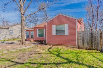 600 NE 11th St in Grand Prairie, TX - Building Photo - Building Photo