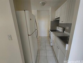 2442 Kuhio Ave. in Honolulu, HI - Building Photo - Building Photo