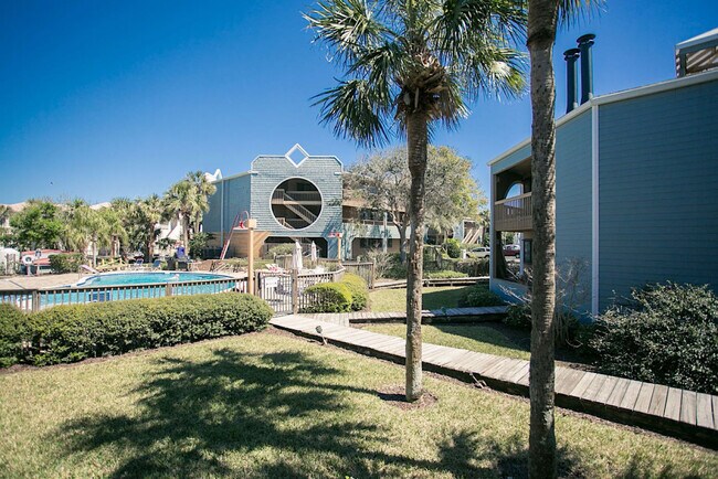 170 Ocean Hibiscus Dr in St. Augustine, FL - Building Photo - Building Photo