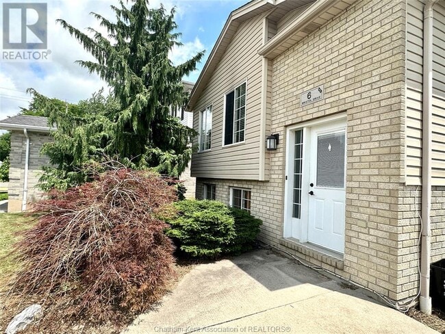 property at 6 Bristol Dr