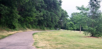 800 18th Ave NE, Unit 800.5 in Rochester, MN - Foto de edificio - Building Photo