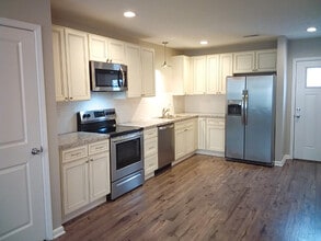 1108 S Locust St, Unit 203 in Greencastle, IN - Building Photo - Building Photo