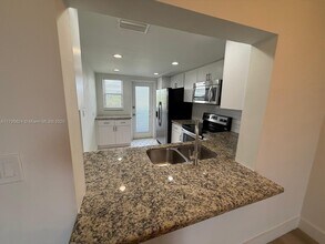 441 NE 195th St in Miami, FL - Building Photo - Building Photo