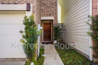 3658 Main Plaza Dr in Houston, TX - Building Photo - Building Photo