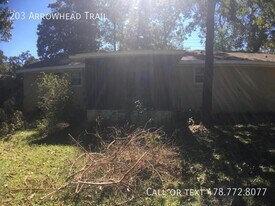 203 Arrowhead Trl in Warner Robins, GA - Building Photo
