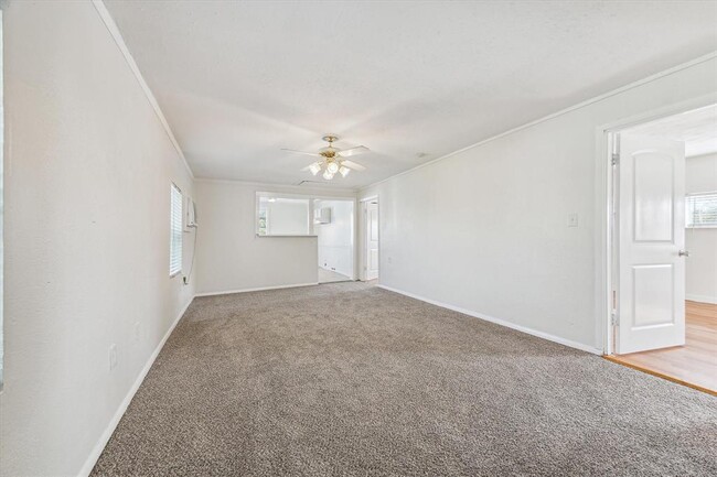 118 Anita St in La Marque, TX - Building Photo - Building Photo
