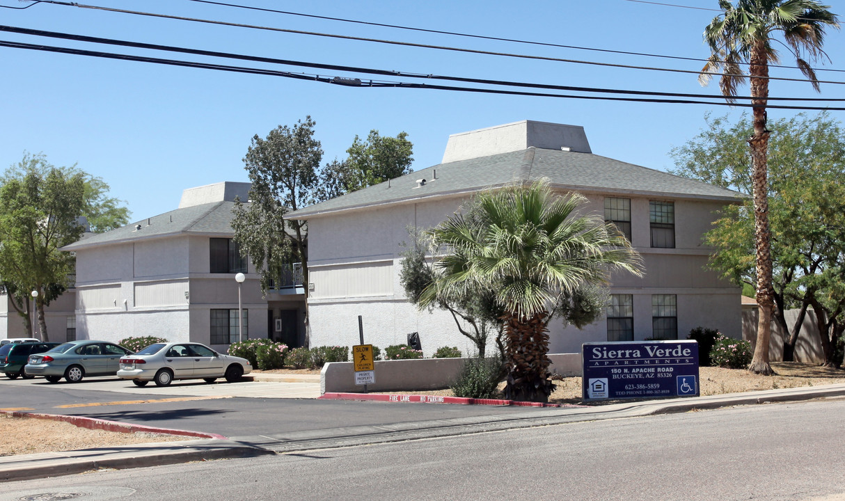 Sierra Verde Apartments in Buckeye, AZ - Building Photo