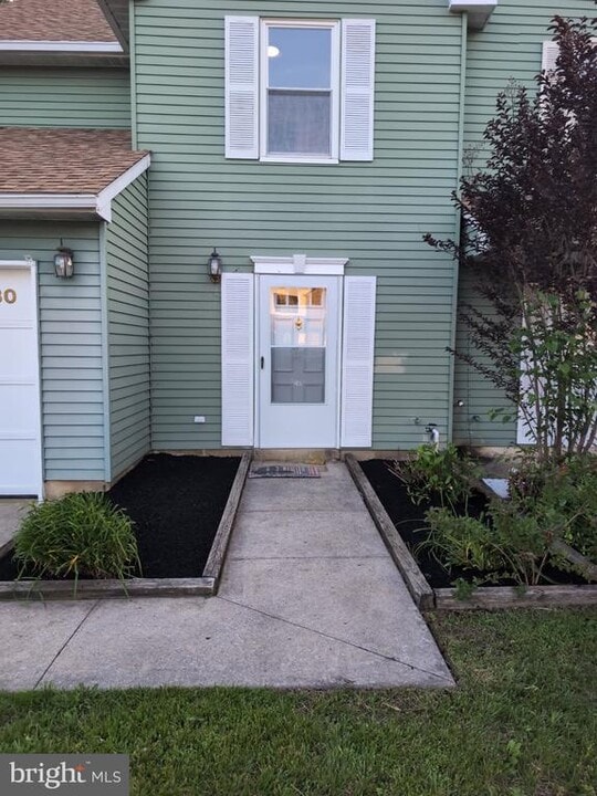 80 Franklin Dr in Voorhees Township, NJ - Building Photo