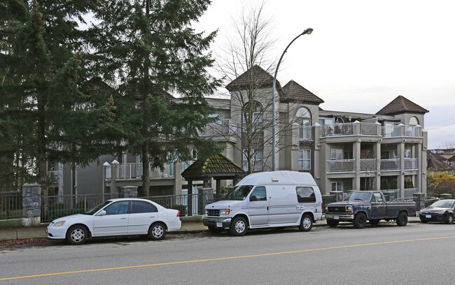 Kingsgate in New Westminster, BC - Building Photo - Building Photo