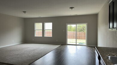 421 Waterline Dr in Crowley, TX - Building Photo - Building Photo