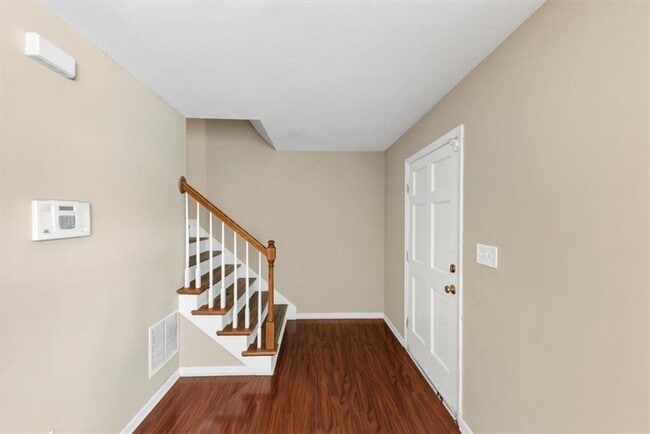 4701 Flat Shoals Rd in Union City, GA - Building Photo - Building Photo
