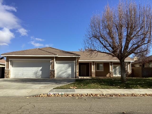 43328 46th St W in Lancaster, CA - Building Photo