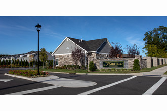 Fairfield Townhouses at Selden in Selden, NY - Building Photo - Building Photo