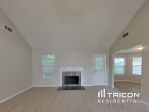40 Adams Dr in Covington, GA - Building Photo - Building Photo
