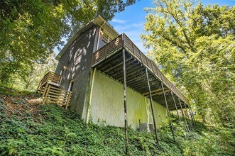 5826 Simone Dr in Stone Mountain, GA - Building Photo - Building Photo