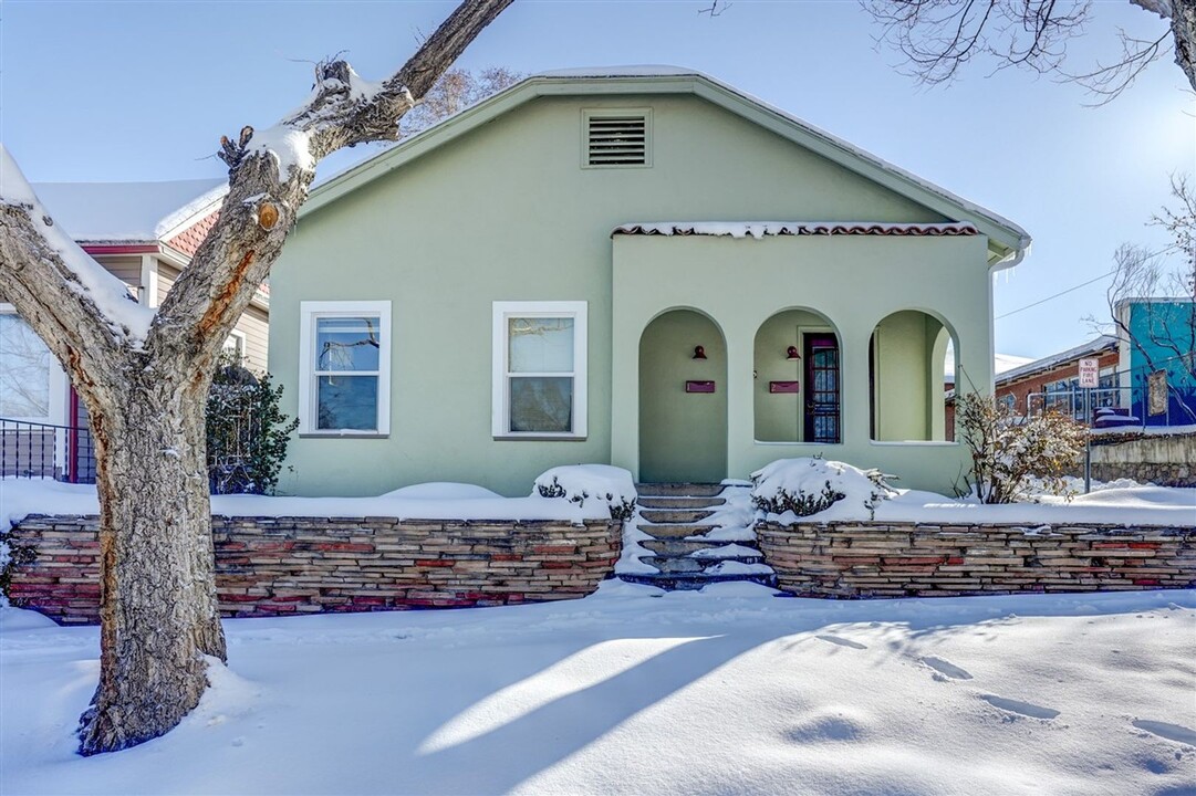125 N Alarcon St in Prescott, AZ - Foto de edificio