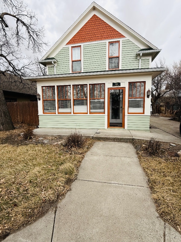 property at 519 W Park St