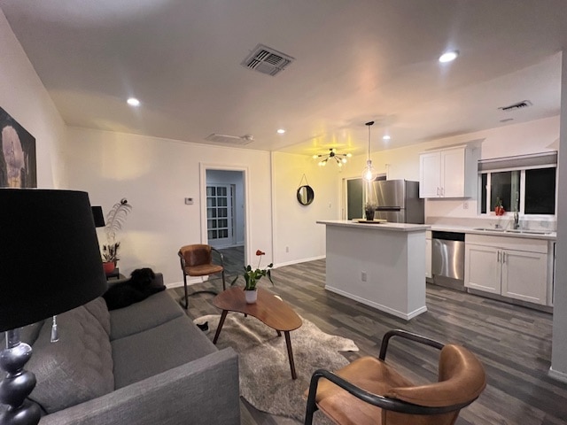 7415 Rosewood Ave in Los Angeles, CA - Building Photo - Building Photo