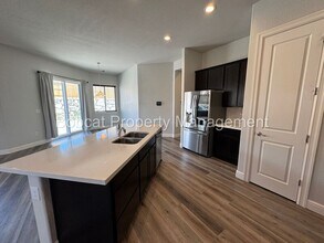 925 Cranfield Ct in Reno, NV - Building Photo - Building Photo