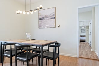 1626 Union Turnpike in North Bergen, NJ - Foto de edificio - Building Photo