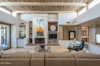 11166 E Prospect Point Dr in Scottsdale, AZ - Foto de edificio - Building Photo