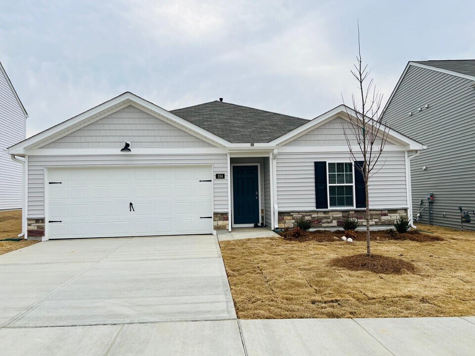 334 Tulip tree St in Sanford, NC - Building Photo