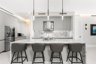 1030 15th St in Miami Beach, FL - Building Photo - Building Photo