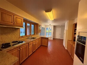 12 East Pl in Suffern, NY - Building Photo - Building Photo