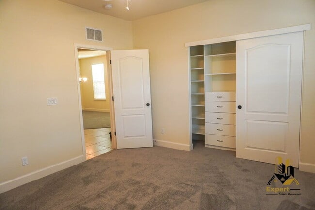 2297 Big Creek Way in Roseville, CA - Building Photo - Building Photo