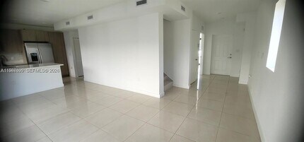 110 NW 11th Ct in Florida City, FL - Building Photo - Building Photo