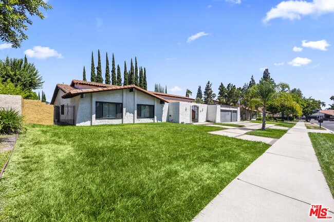 9724 Bothwell Rd in Los Angeles, CA - Building Photo - Building Photo