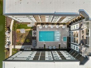 The Duke Metrocenter in Nashville, TN - Foto de edificio - Building Photo