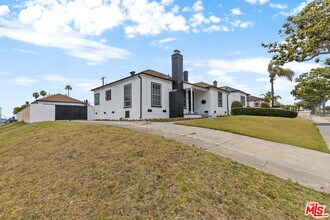 9829 S 7th Ave in Inglewood, CA - Building Photo - Building Photo