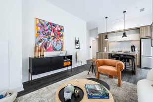 One Eighty Five in Mississauga, ON - Building Photo